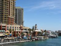 Breathtaking Views Emerald Grande 3BR,2BA 904E - Bed and Breakfast Destin