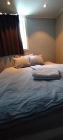 Modern cottage, quiet area with good bus connection - Chambres d'hôtes Luleå