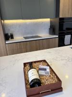 City Stay - Pool, Private Cinema and Rooftop - B&B Wogamia