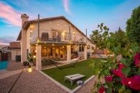 Desert Daze - A Fun-Filled 5BR Retreat - Sleeps 12 - B&B Mesa