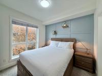 Downtown Condo Vancouver Skytrain Free Parking - B&B Surrey