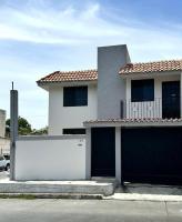 Casa Moderna, Ubicación Estrategjca - B&B El Cedro