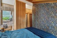 Capitol Cabin - Bed and Breakfast Salem