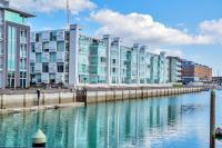 QV Stays Waterfront Retreat 3 Bed 2 Bath 1 Car - B&B Auckland