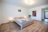 Apartment Molnar - Ferienwohnung Žirovnica