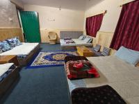 Basic Triple Room with Shared Bathroom