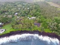 Whale House at Kehena Beach - B&B