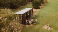 Tiny Al'Molokai by Tiny Away - B&B Bundaberg