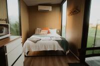 Tiny Al'Molokai by Tiny Away - B&B Bundaberg