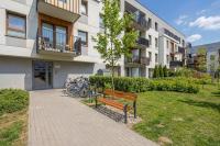Modern Apartment with Parking & Balcony Suited For Remote Work by Noclegi Renters - B&B Warsaw