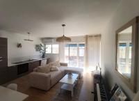Au cœur de Nîmes, un appart lumineux avec garage - Bed and Breakfast Nîmes