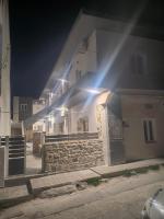 Veniro Luxury Apartments - Ferienwohnung Moíres