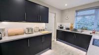 3 Bed Family-Friendly house at Sherwood Forest - Bed and Breakfast Edwinstowe