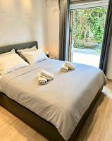 The locals Vouliagmeni square apartment - B&B Atenas