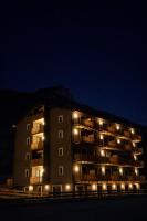 Modern Mountain Apartment a Oulx con parcheggio - Ferienwohnung Oulx