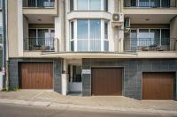 Central 2BR Apartment w/ Private Garage - Ferienwohnung Weliko Tarnowo