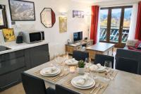 Modern Apt With Balcony In The Center Of Chamonix - Bed and Breakfast Chamonix
