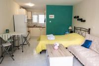 Convenient and comfortable ground floor apartment - Bed and Breakfast Mytilini
