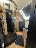 Studio détente, sdb privative, billard, air soccer - B&B Verviers