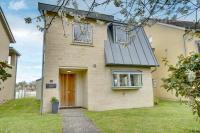 Squirrels Leap Lake Views with Spa Access, Lower Mill Estate - B&B Somerford Keynes