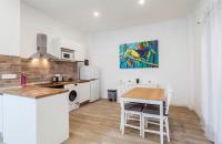 Cozy apartment with terrace next to Turia Gardens - B&B Valencia