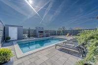Holiday Villa Pervan - Chambres d'hôtes Sesvete