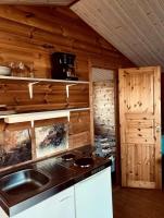 Cabin at the Gate to Österlen - B&B Degeberga