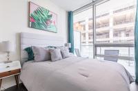 Green Modern 1 Bedroom 40Fl Condo with Balcony in Downtown - B&B Toronto