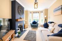Dog-Friendly Seaside Cottage for 5 by Pakefield Beach - B&B Pakefield