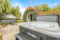 5 Chestnut Bay Lakeside Hideaway - B&B Baston