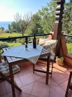 Bergamot Apartment with Terrace and Sea View - B&B Scalea