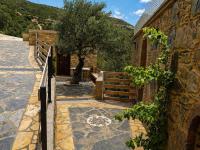 Harmony House- Sea View Cretan Escape with Jacuzzi - Ferienwohnung Kissamos