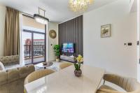 Mira Holiday Homes Modern 2 Bedroom Apartment at RR Residence - Chambres d'hôtes Dubaï