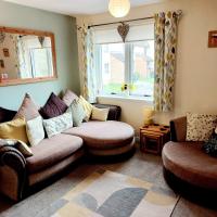 'Treetops' - Bright & Homely 2 Bed Flat w Parking - B&B Inverness