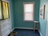 Cozy Apartment Steps from the Beach - The Ethan - Chambres d'hôtes Saint Joseph