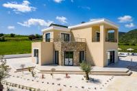 Villa Theletra with Private Pool and Great Views - Bed and Breakfast Theletra