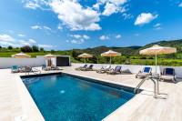 Villa Theletra with Private Pool and Great Views - Bed and Breakfast Theletra