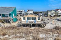 The Beach Fact Oar by Oak Island Accommodations - B&B Oak Island