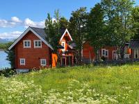 Aaroybukt Guesthouse - Bed and Breakfast Årøybukt