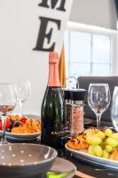 Stylish 1 Bed Apt Central Brighton Private Garden Sleeps 6 - B&B Brighton