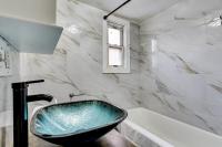 Premier Lodi 3BR 1st Floor Near NYC, MetLife & American Dream - Chambres d'hôtes Lodi