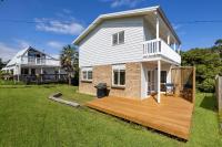 Barefoot at the Bay - Raglan Holiday Home - B&B Raglan