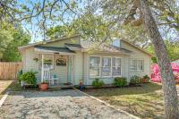 Oak Island Home w/ Fenced Yard, Walk to Long Beach - B&B Oak Island