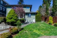 Stylish 2BR Retreat with a Private Yard - Ferienwohnung North Vancouver