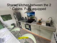 Cosy cabin with private bathroom - B&B Bircotes