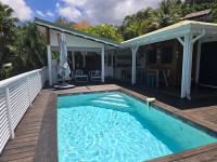 Villa perroquet vue mer avec piscine - B&B Deshaies