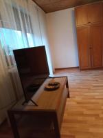 Apartma pri Ivanu Spodnja Kanomlja 49 - B&B Idria di Sotto