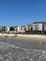 Beachfront apartment Mila, Ground floor - B&B Durrës
