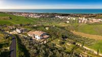 Homiday - Borgo Mediterraneus - B&B Pineto
