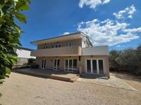 Apartments and Rooms Letizia - Bed and Breakfast Dobrinj